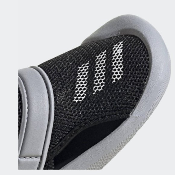 Adidas Unisex-Baby Toddler Black/White/Silver Altaventure Court Sneaker Size 5K - Picture 4 of 15